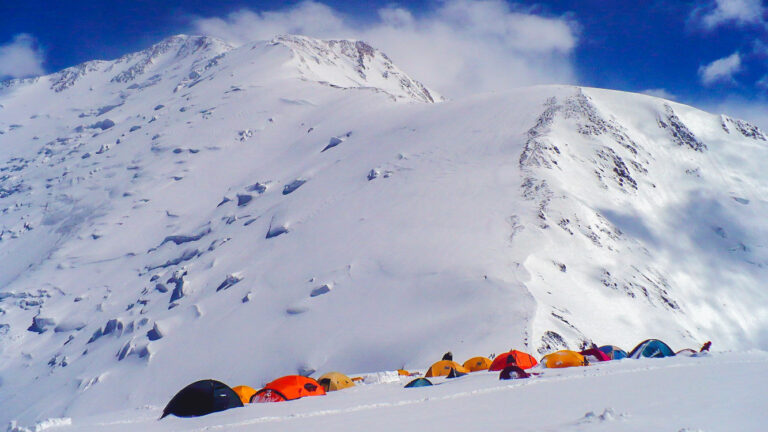 Mountain Network - Peak Lenin beklimmen trailer-1