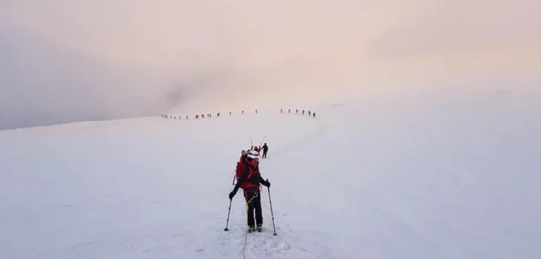 Kazbek beklimmen Kaukasus - Mountain Network13.jpg