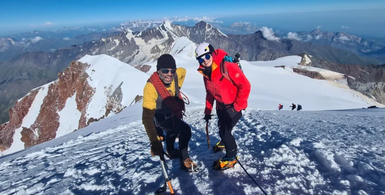 Kazbek beklimmen Kaukasus - Mountain Network16.jpg