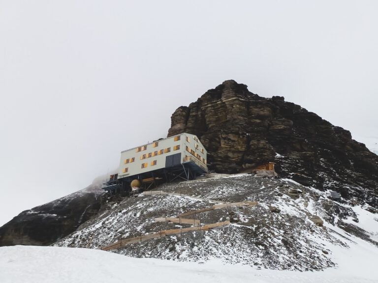 Mountain-Network-Berner-Oberland-Monch-en-Jungfrau-3