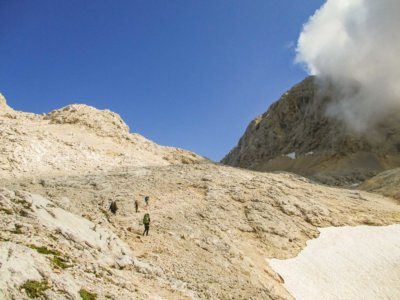 Mountain-Network-Triglav-beklimming-trekking-20-400x300
