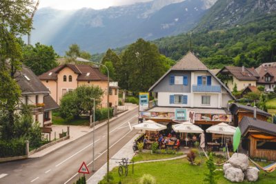 Mountain-Network-Triglav-beklimming-trekking-24-400x267